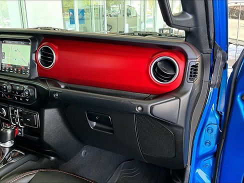 Used 2022 Jeep Gladiator Rubicon AWD/4WD image 27