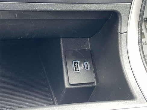 Used 2024 Ford Edge SEL image 21