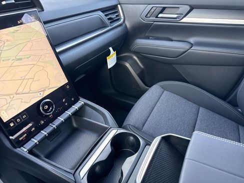 New 2026 GMC Terrain Elevation w/ Technology Package II AWD/4WD image 21