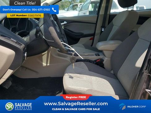 Used 2014 Ford Focus SE FWD image 9