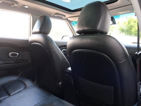 Used 2016 Kia Soul ! w/ Premium Package FWD image 30
