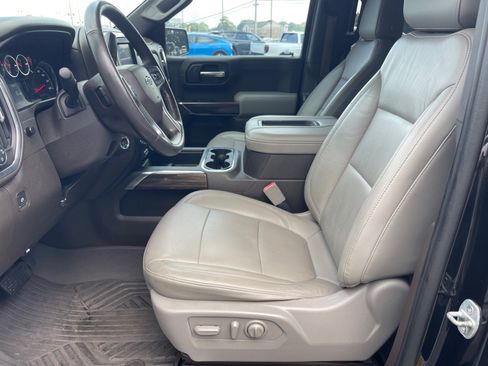 Used 2020 Chevrolet Silverado 1500 LT Trail Boss AWD/4WD image 11