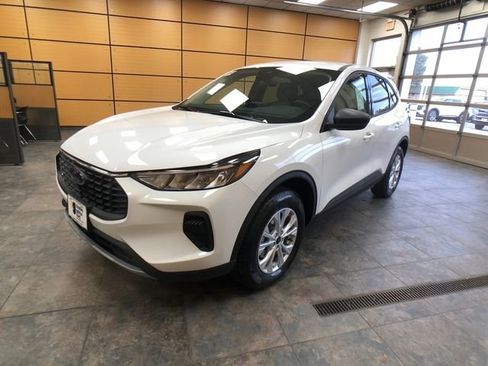 New 2026 Ford Escape Active w/ Cold Weather Package AWD/4WD image 3