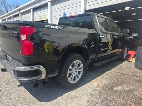 Used 2022 Chevrolet Silverado 1500 LTZ w/ LTZ Convenience Package II image 6