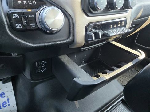 Used 2019 RAM 1500 Laramie image 12