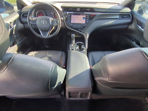 Used 2019 Toyota Camry XSE image 29