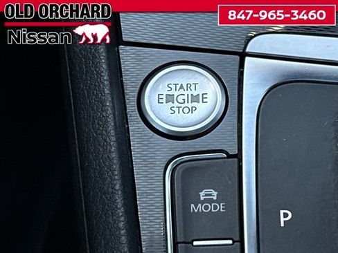 Used 2015 Volkswagen GTI SE w/ Lighting Package (SEL) FWD image 20