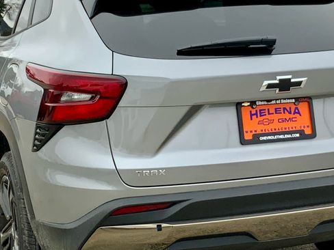 Certified 2025 Chevrolet Trax ACTIV image 12