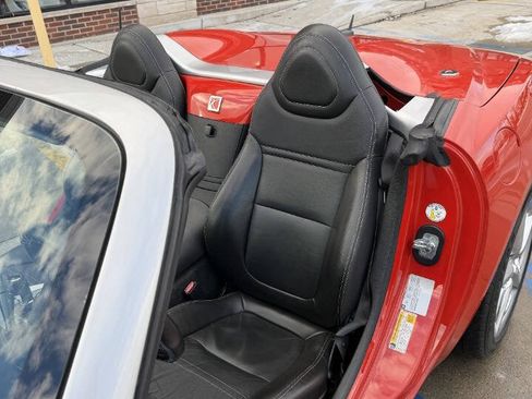 Used 2009 Saturn Sky w/ Premium Trim Package image 37