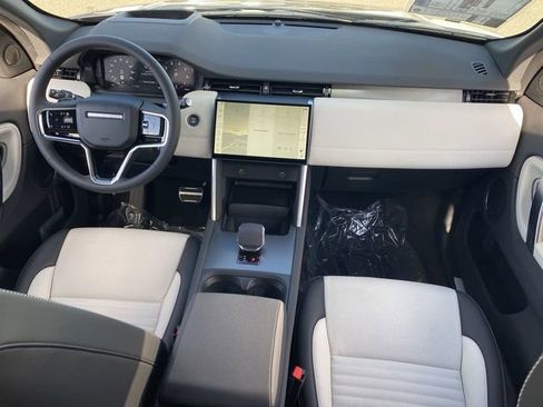 Used 2025 Land Rover Discovery Sport Dynamic SE AWD/4WD image 14