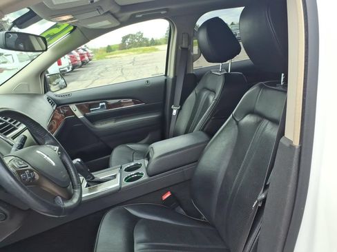 Used 2015 Lincoln MKX AWD w/ Equipment Group 102A image 10