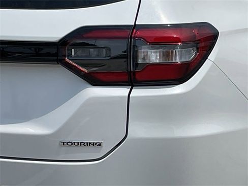 New 2025 Honda Pilot Touring image 7