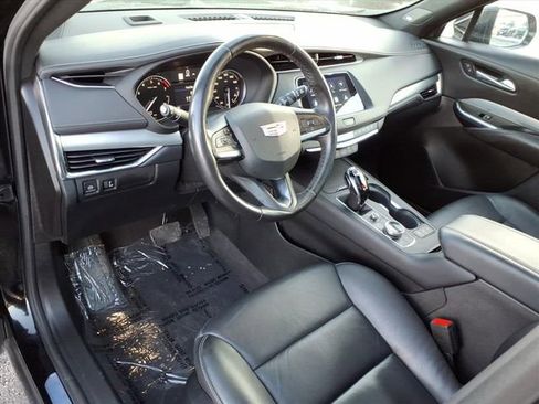 Certified 2023 Cadillac XT4 Premium Luxury w/ Cold Weather Package image 3