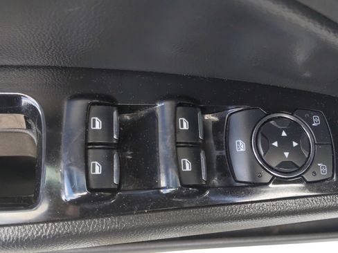 Used 2014 Ford Fusion SE w/ Equipment Group 202A FWD image 16