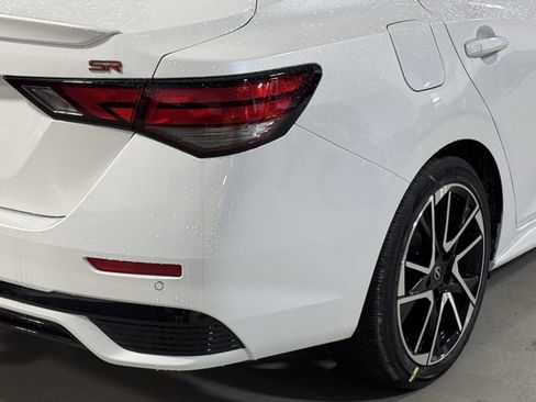 New 2025 Nissan Sentra SR image 13