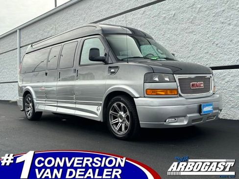Used 2020 GMC Savana 2500 Extended w/ Enhanced Convenience Package RWD image 1