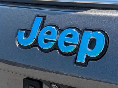 Used 2022 Jeep Compass Latitude w/ Convenience Group AWD/4WD image 12