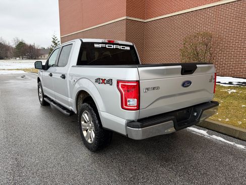Used 2015 Ford F150 XLT image 8