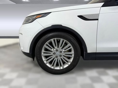 Used 2018 Land Rover Discovery HSE Luxury image 12