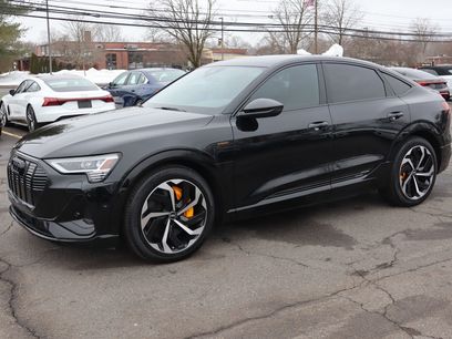 Used 2022 Audi e-tron Premium Plus w/ Premium Plus Package
