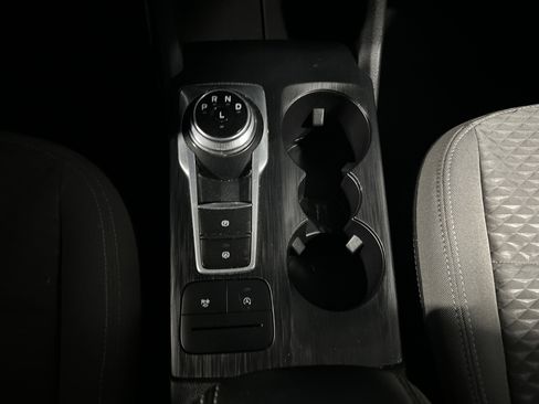 Used 2022 Ford Escape SE image 21