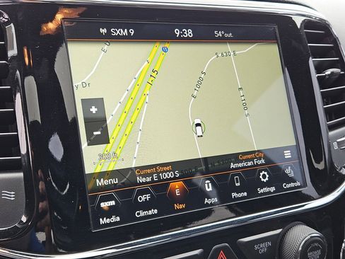 Used 2020 Jeep Grand Cherokee Limited AWD/4WD image 25