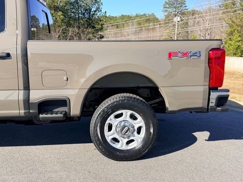 New 2026 Ford F250 XLT w/ FX4 Off-Road Package image 6