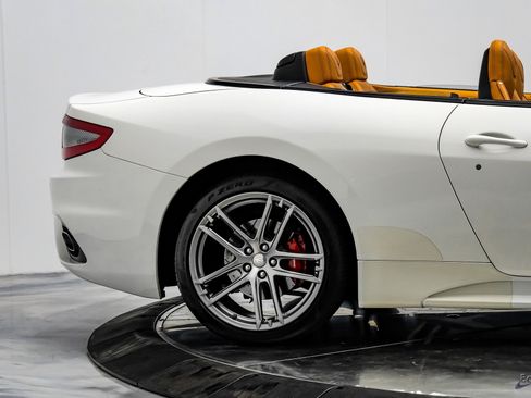 Used 2018 Maserati GranTurismo Sport image 24