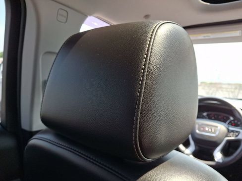 Used 2021 GMC Acadia SLT w/ Preferred Package AWD/4WD image 14