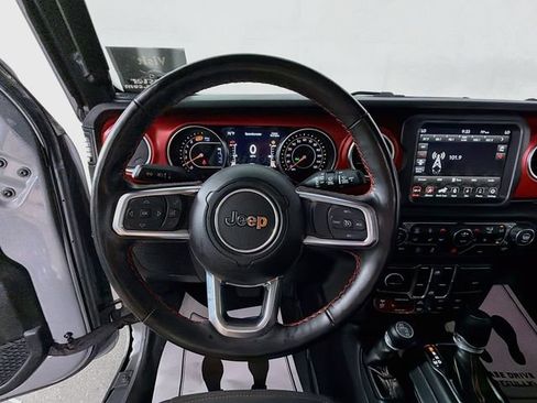 Used 2023 Jeep Wrangler Unlimited Rubicon w/ Cold Weather Group AWD/4WD image 11