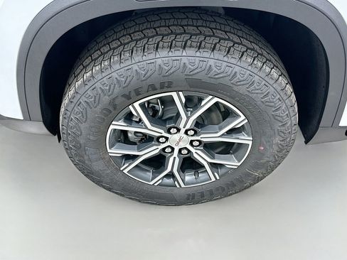 New 2026 GMC Acadia AT4 w/ Luxury Package AWD/4WD image 33