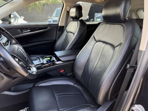 Used 2023 Lincoln Nautilus Reserve w/ Equipment Group 201A image 15