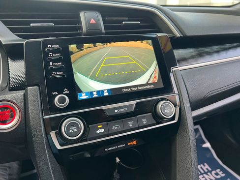 Used 2020 Honda Civic Sport image 33