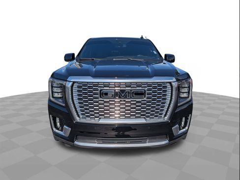 Certified 2022 GMC Yukon XL Denali AWD/4WD image 9