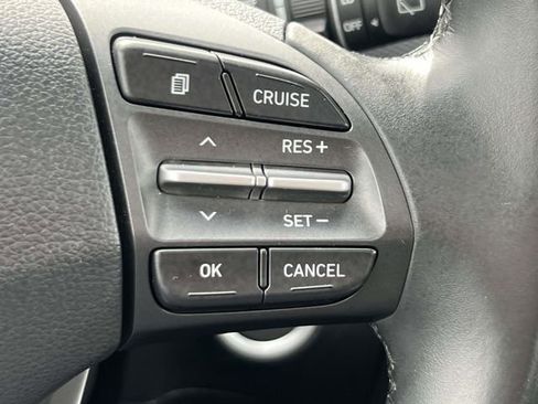 Used 2021 Hyundai Kona SEL Plus AWD/4WD image 23