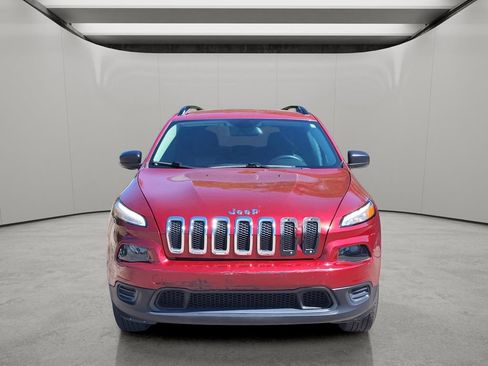 Used 2017 Jeep Cherokee Sport AWD/4WD image 6