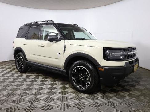 Certified 2025 Ford Bronco Sport Outer Banks w/ Outer Banks Tech Package+ AWD/4WD image 4