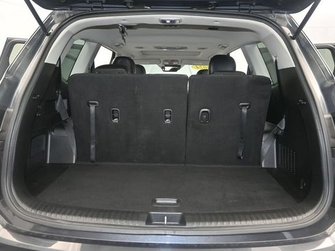 Used 2024 Kia Telluride S w/ S Sunroof Package FWD image 11