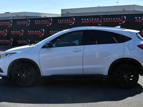 Used 2022 Honda HR-V Sport image 4