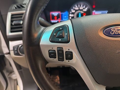 Used 2014 Ford Explorer XLT w/ Equipment Group 202A image 19