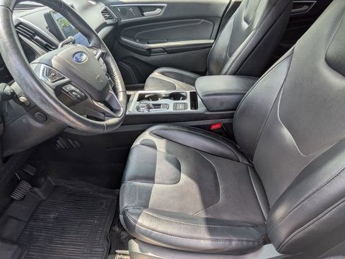 Used 2022 Ford Edge Titanium w/ Equipment Group 301A AWD/4WD image 12