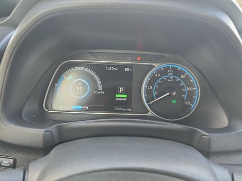 Used 2023 Nissan Leaf S FWD image 12