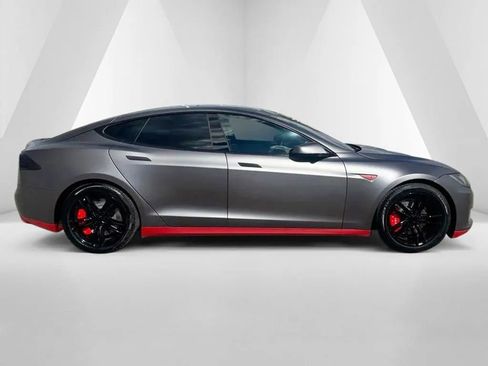 Used 2015 Tesla Model S AWD image 8