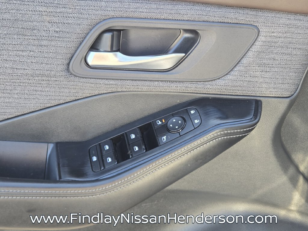 Used 2023 Nissan Rogue SV FWD image 20