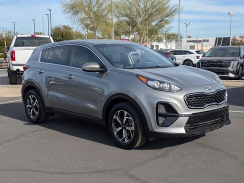 Used 2021 Kia Sportage LX image 7