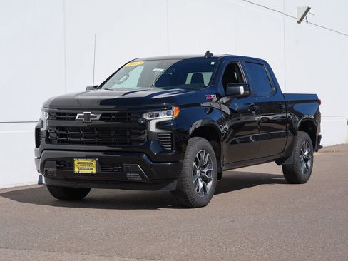 Used 2023 Chevrolet Silverado 1500 RST image 7