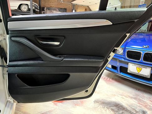 Used 2013 BMW 528i Sedan RWD image 30