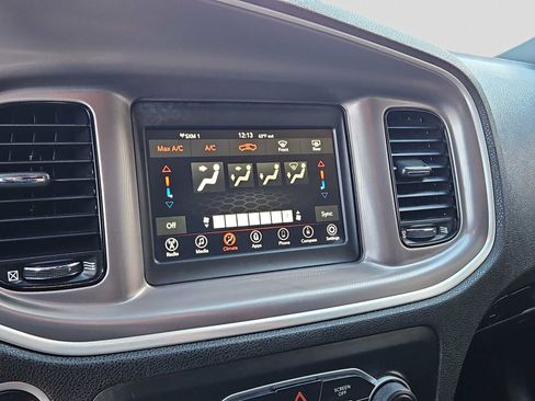 Used 2022 Dodge Charger SXT w/ Blacktop Package image 24