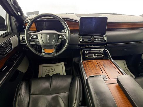 Used 2019 Lincoln Navigator L Reserve image 20