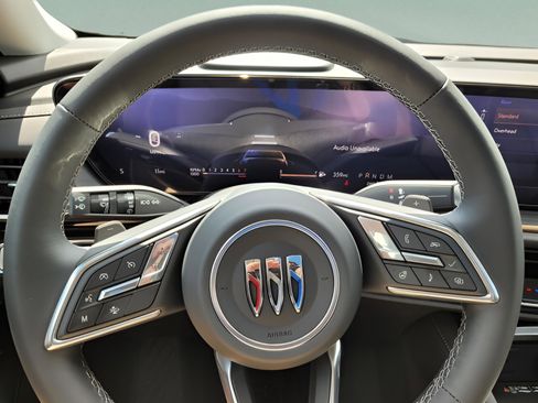 New 2025 Buick Envision Avenir image 39